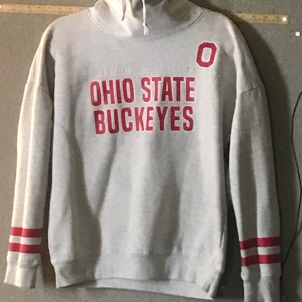 Ohio State Buckeyes Gray Sweatshirt